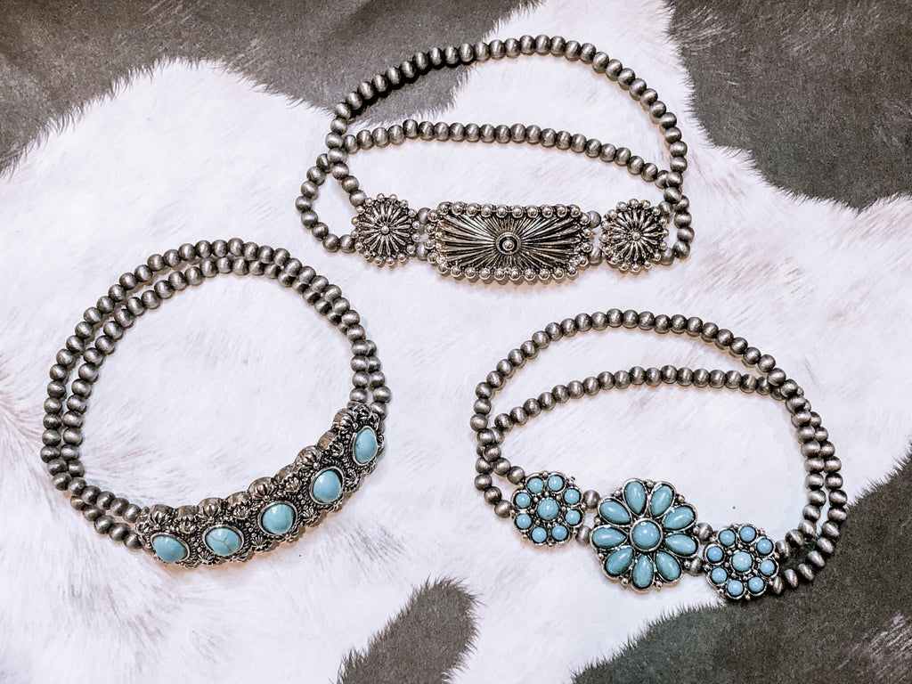 Turquoise Hawk Silver Pearl Bracelet Set